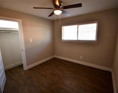 2705 Twinpost Court - Photo Thumbnail 14