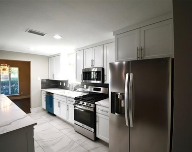 2705 Twinpost Court - Photo Thumbnail 2