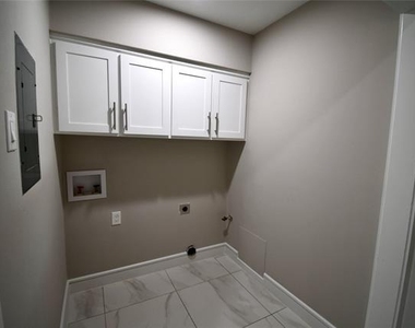 2705 Twinpost Court - Photo Thumbnail 20