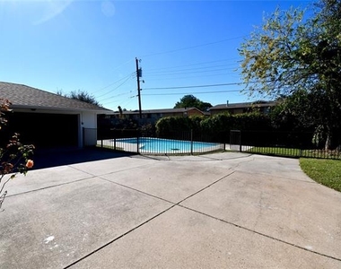2705 Twinpost Court - Photo Thumbnail 27