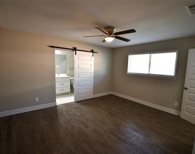 2705 Twinpost Court - Photo Thumbnail 11