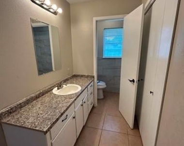 1206 Anetta Street - Photo Thumbnail 6