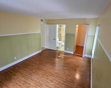 205 Foxtail Drive - Photo Thumbnail 15