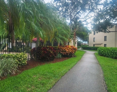 205 Foxtail Drive - Photo Thumbnail 23