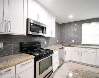 3430 Princeton - Photo Thumbnail 2