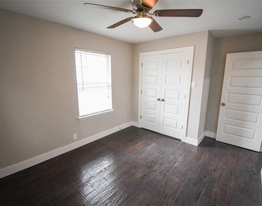3430 Princeton - Photo Thumbnail 18