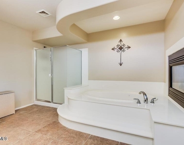 1705 E Coconino Drive - Photo Thumbnail 29