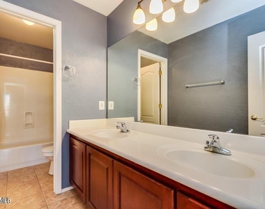 1705 E Coconino Drive - Photo Thumbnail 23