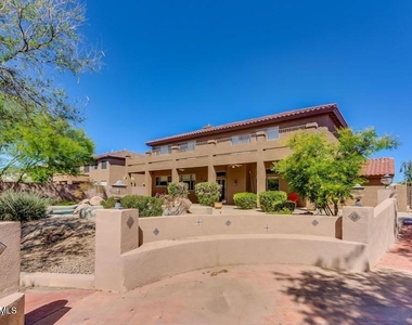 1705 E Coconino Drive - Photo Thumbnail 3