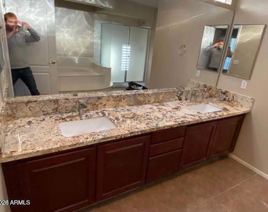 1705 E Coconino Drive - Photo Thumbnail 44