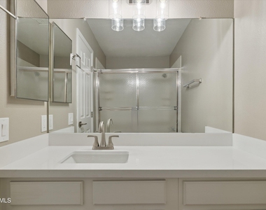 11011 N 92nd Street - Photo Thumbnail 16