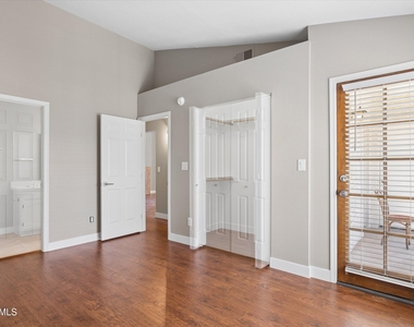 11011 N 92nd Street - Photo Thumbnail 20
