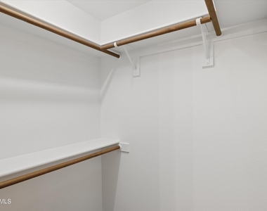 11011 N 92nd Street - Photo Thumbnail 14