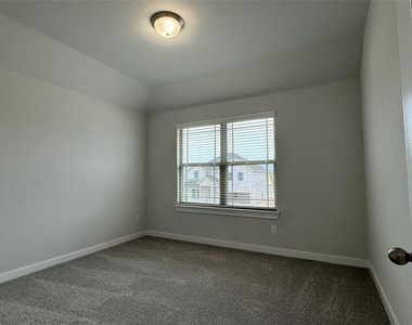 831 Rosebud Trail - Photo Thumbnail 13