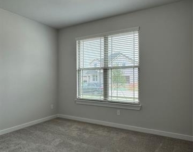 831 Rosebud Trail - Photo Thumbnail 16