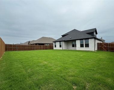 831 Rosebud Trail - Photo Thumbnail 24