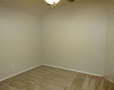1110 Lubbock Lane - Photo Thumbnail 22