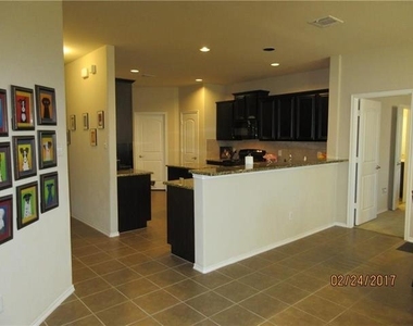 1110 Lubbock Lane - Photo Thumbnail 18