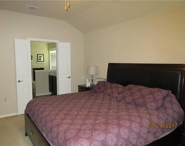 1110 Lubbock Lane - Photo Thumbnail 26