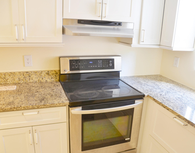 3355 Jaywood Terrace - Photo Thumbnail 13