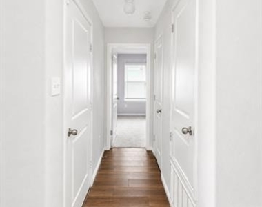 3903 Pioneer Drive - Photo Thumbnail 14