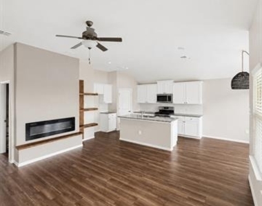 3903 Pioneer Drive - Photo Thumbnail 3
