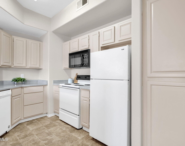 13700 N Fountain Hills Boulevard - Photo Thumbnail 1