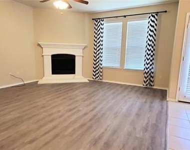 133 Oriole Drive - Photo Thumbnail 1
