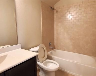 133 Oriole Drive - Photo Thumbnail 18