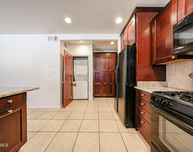 2616 N 8th Street - Photo Thumbnail 8