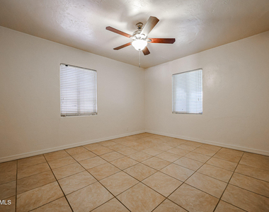 2616 N 8th Street - Photo Thumbnail 10