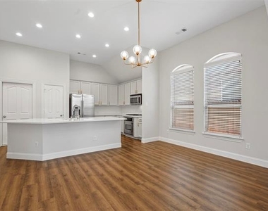 3628 Jockey Drive - Photo Thumbnail 9