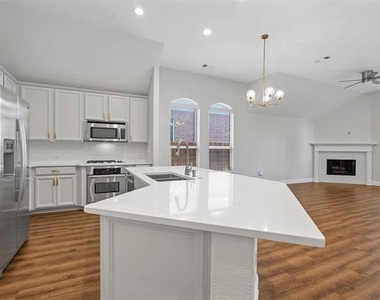 3628 Jockey Drive - Photo Thumbnail 5