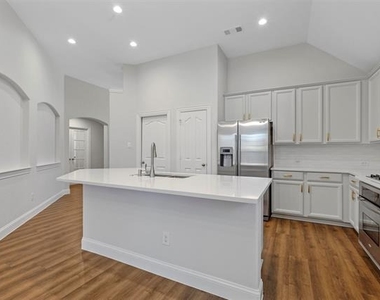 3628 Jockey Drive - Photo Thumbnail 6