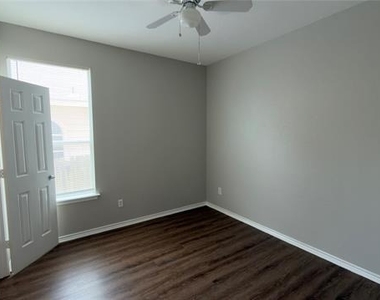 14005 Silkwood Drive - Photo Thumbnail 13