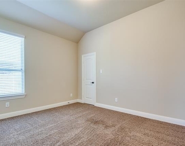 309 Harcourt Avenue - Photo Thumbnail 19