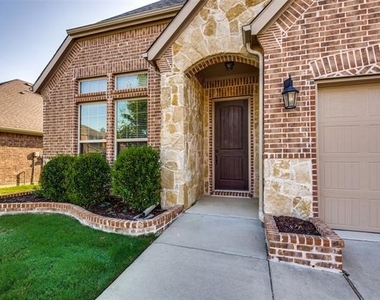 309 Harcourt Avenue - Photo Thumbnail 1
