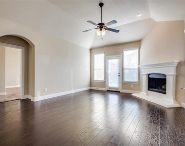 309 Harcourt Avenue - Photo Thumbnail 12