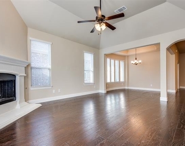 309 Harcourt Avenue - Photo Thumbnail 14