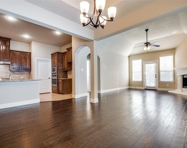 309 Harcourt Avenue - Photo Thumbnail 10