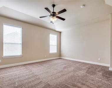 309 Harcourt Avenue - Photo Thumbnail 15