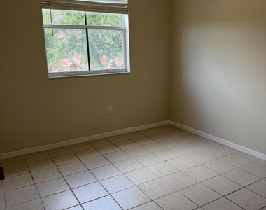 765 Sw 107th Avenue - Photo Thumbnail 9
