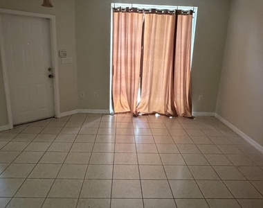 765 Sw 107th Avenue - Photo Thumbnail 13