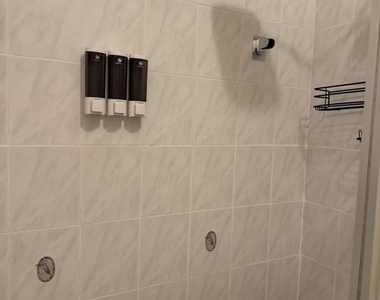 765 Sw 107th Avenue - Photo Thumbnail 5
