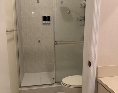 765 Sw 107th Avenue - Photo Thumbnail 12