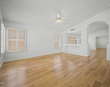 4626 E Charleston Avenue - Photo Thumbnail 5