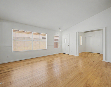 4626 E Charleston Avenue - Photo Thumbnail 2