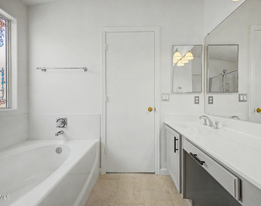 4626 E Charleston Avenue - Photo Thumbnail 18