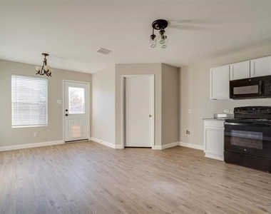 128 Ringneck Drive - Photo Thumbnail 4
