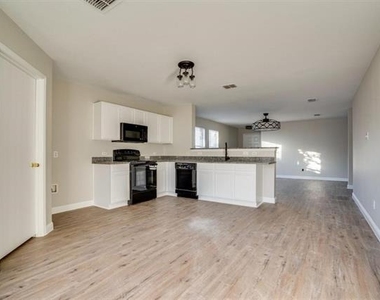 128 Ringneck Drive - Photo Thumbnail 6